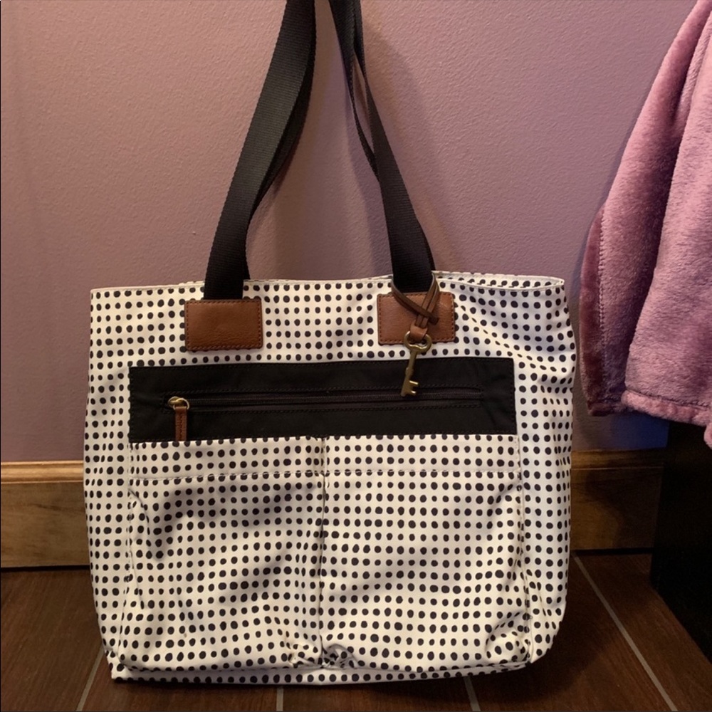 Large fossil tote